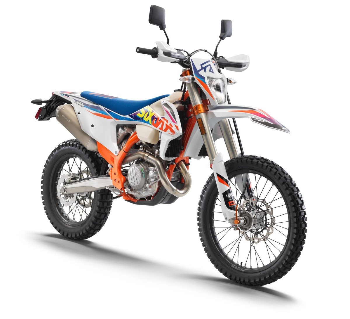 386935_500 EXC-F Six Days_US_front_ri_MY22