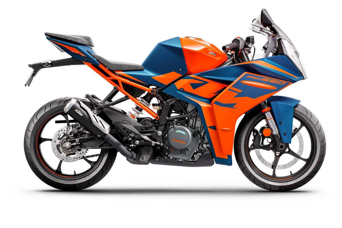 2022 KTM RC 390 STUDIO 007