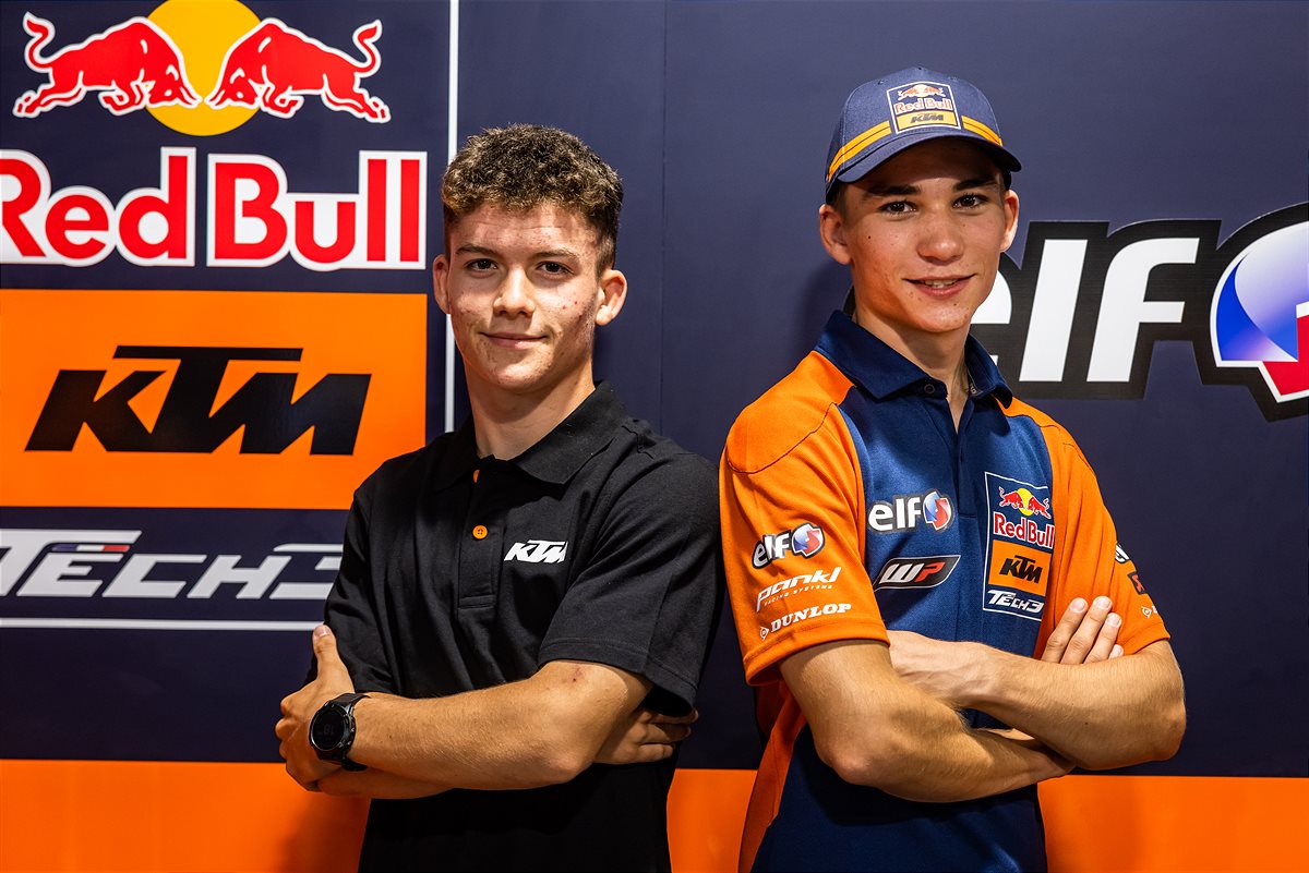 Daniel Holgado & Deniz Öncü