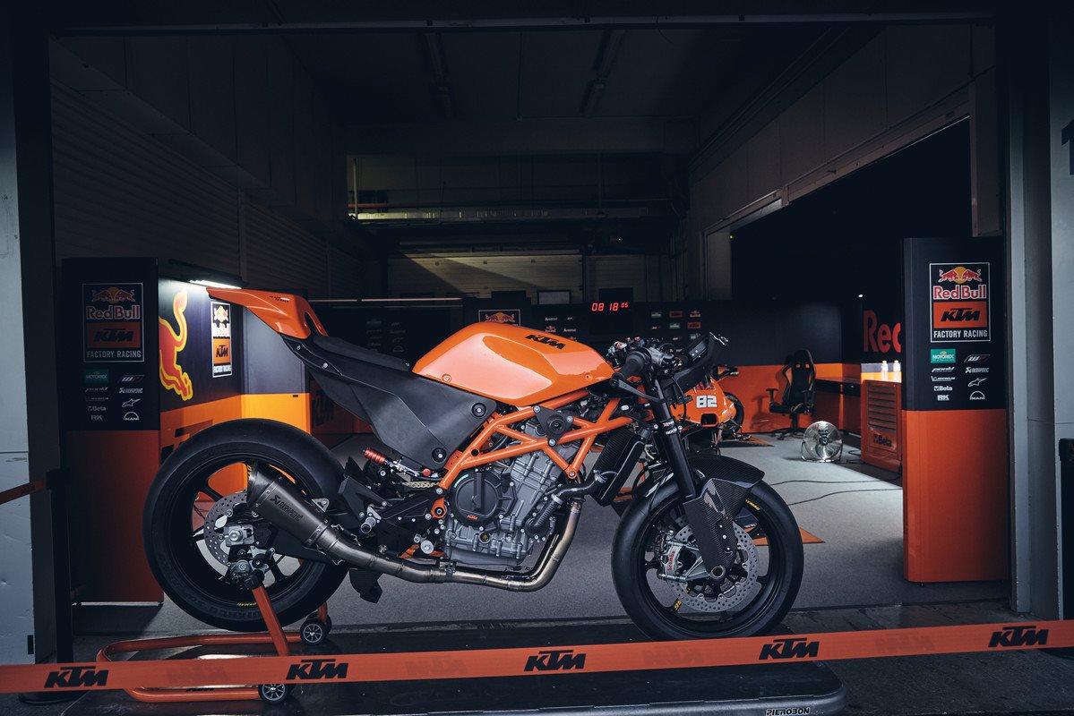RC 8C Customer Event Jerez
