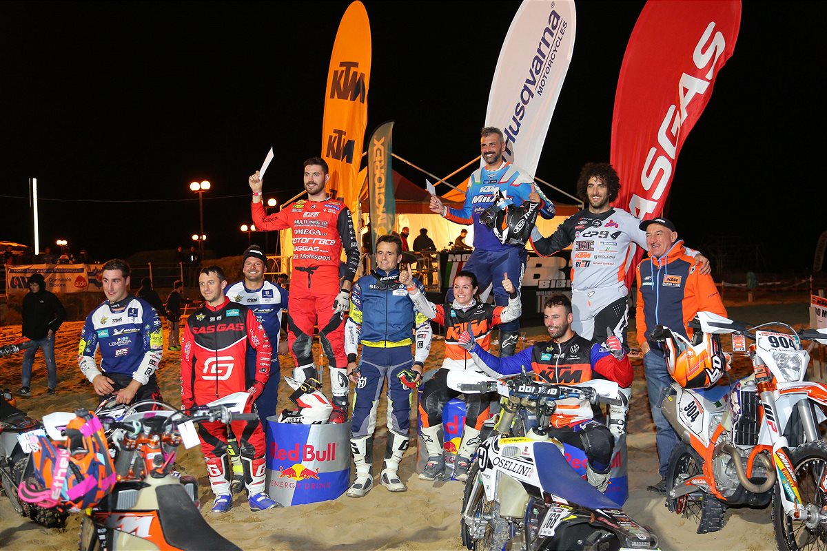 Il podio della night race