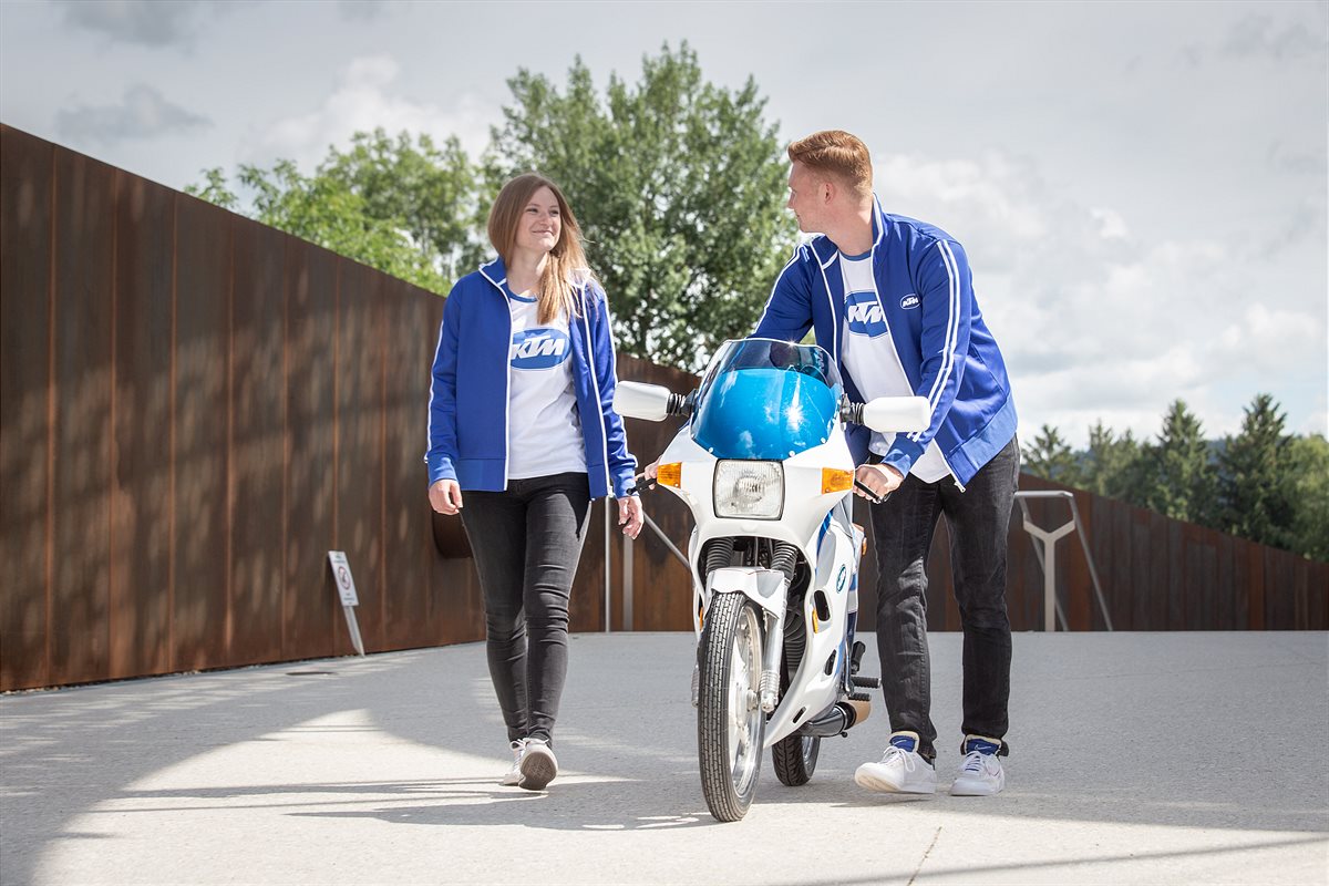 KTM Motohall Retro-Kollektion