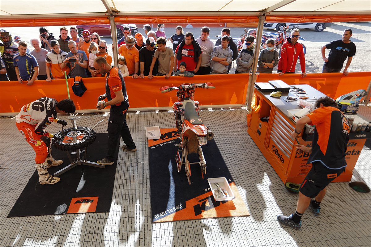 ktm_211113_CEE_Antas_2335