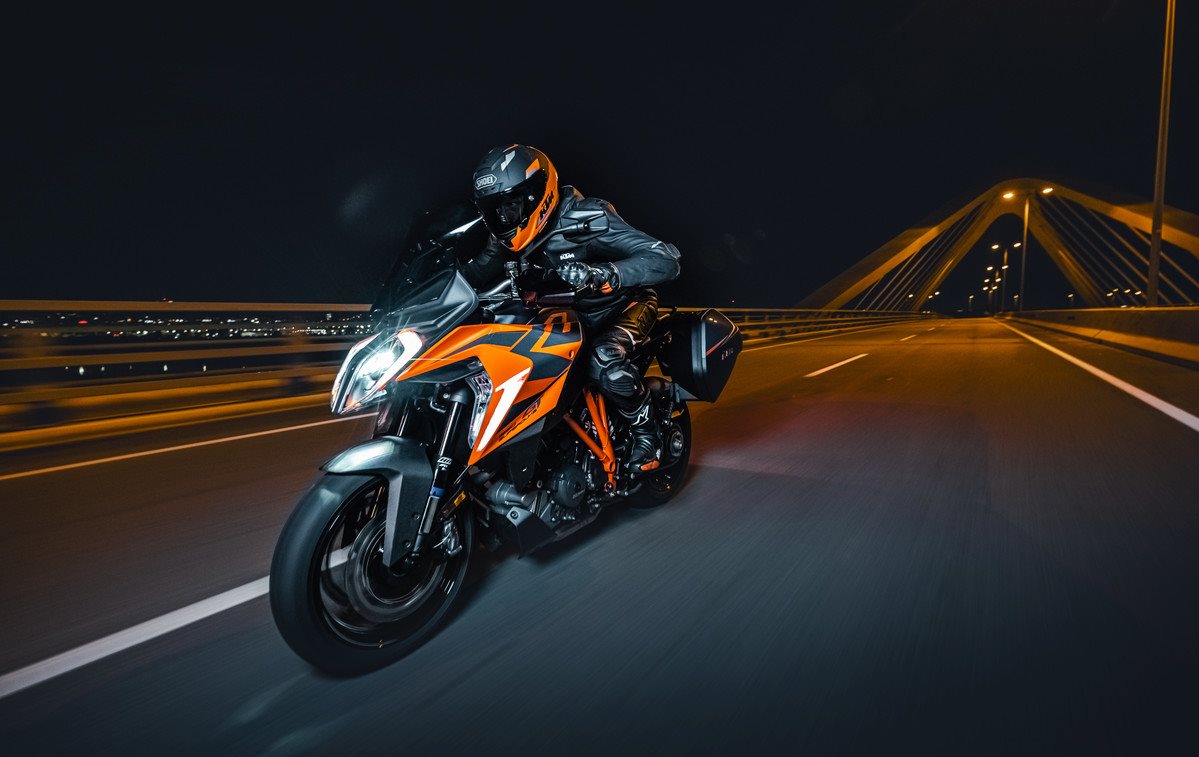 2022 KTM 1290 SUPER DUKE GT LAUNCH 