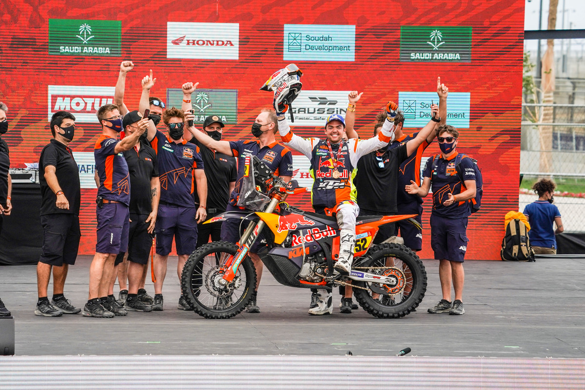 425666_matthias-walkner_Dakar-Rally-2022_2422