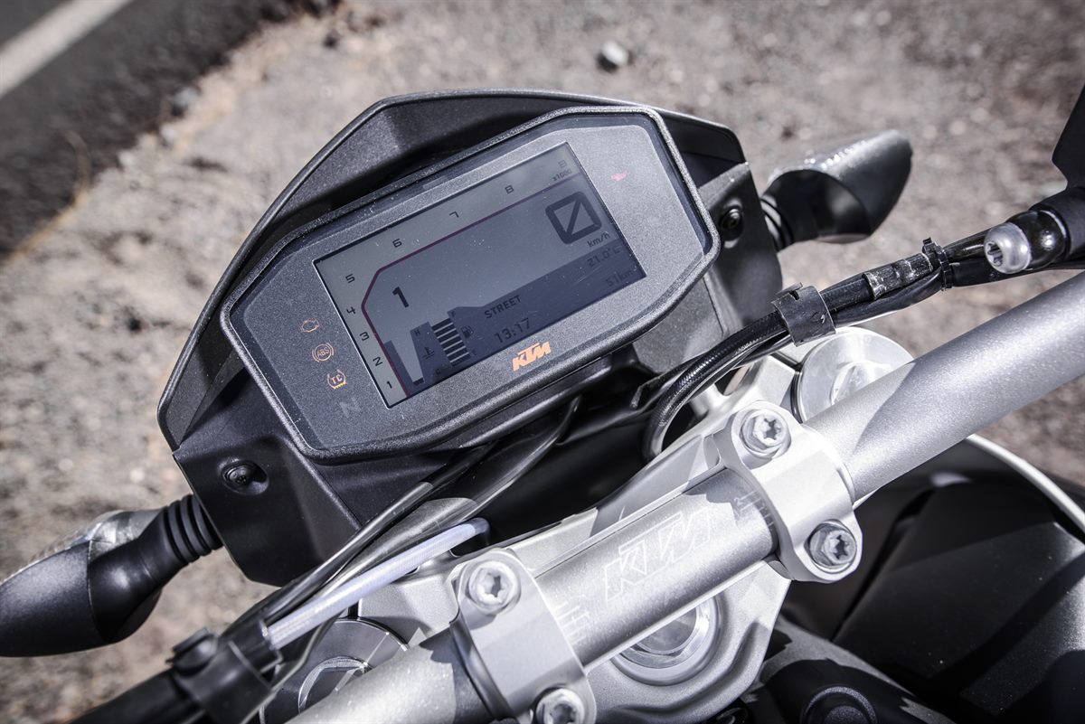 KTM 690 DUKE TFT display