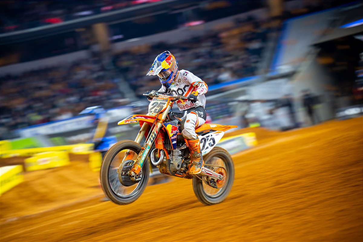 Red Bull KTM Factory Racing Team SX RD 8