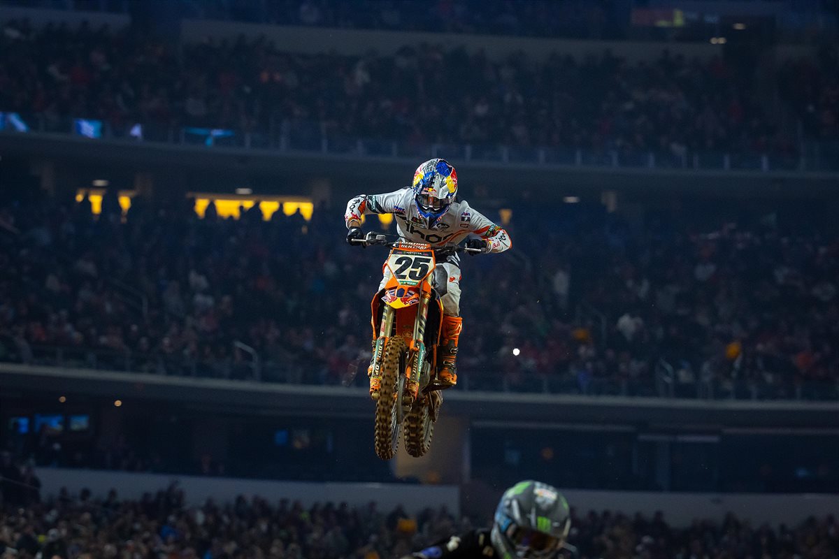 Red Bull KTM Factory Racing Team SX RD 8