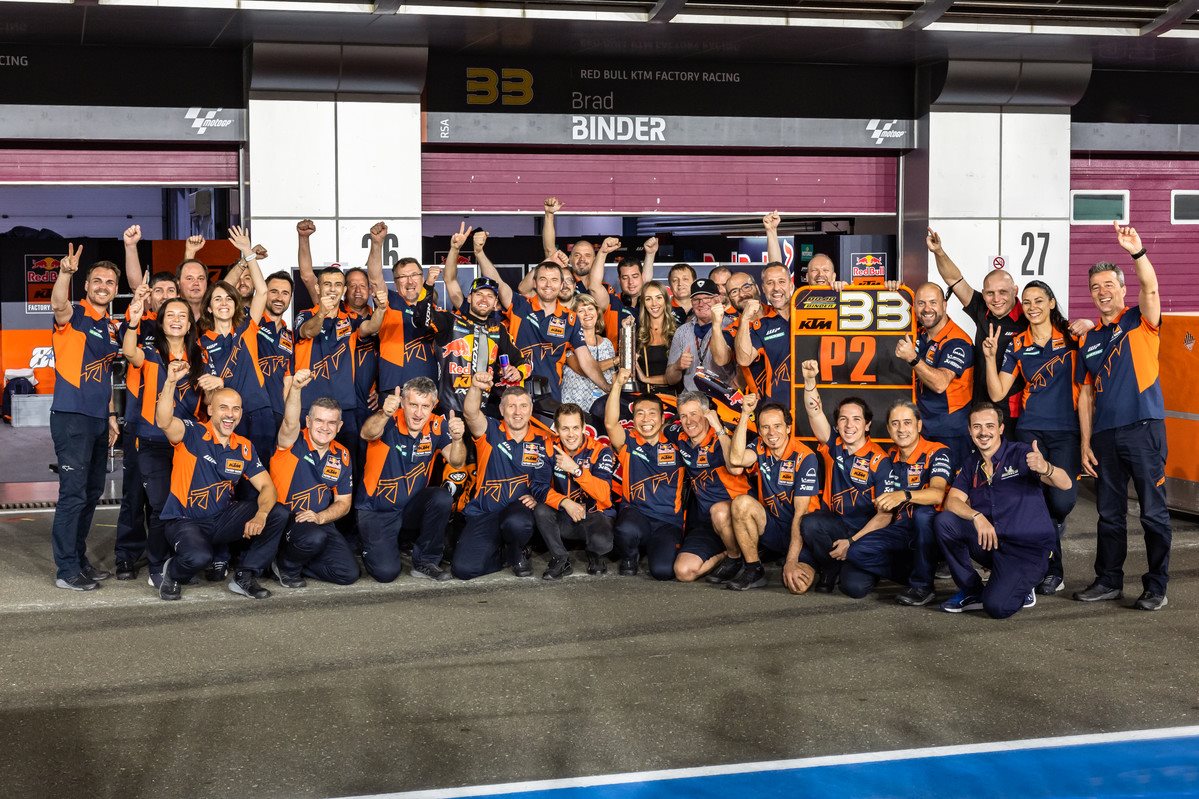 Team Photo_Red Bull KTM_MotoGP_Lusail International Circuit _QAT
