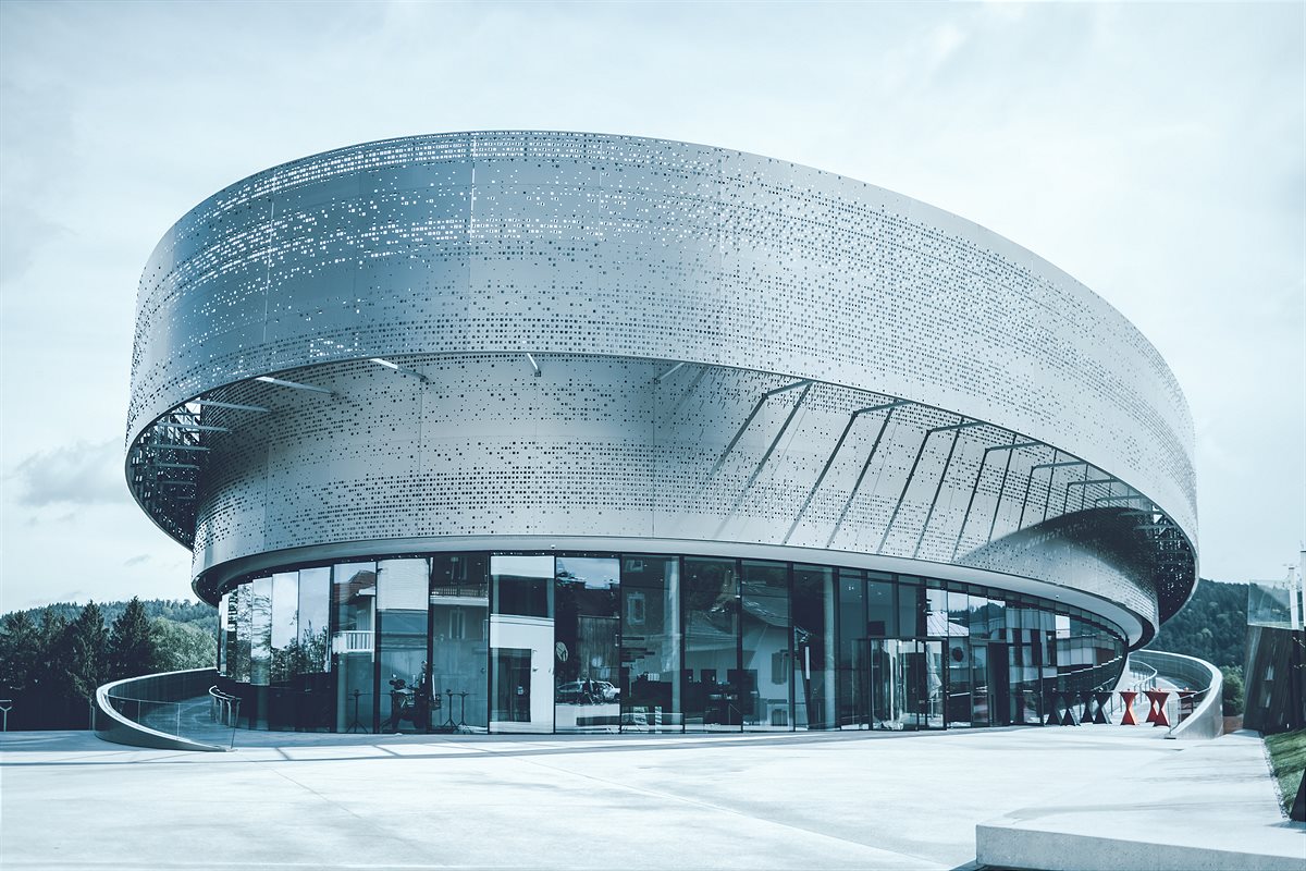 KTM Motohall Architektur
