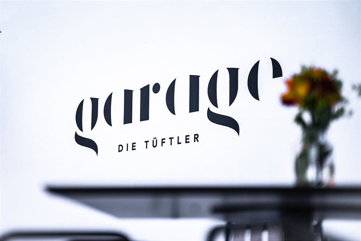 Restaurant Garage