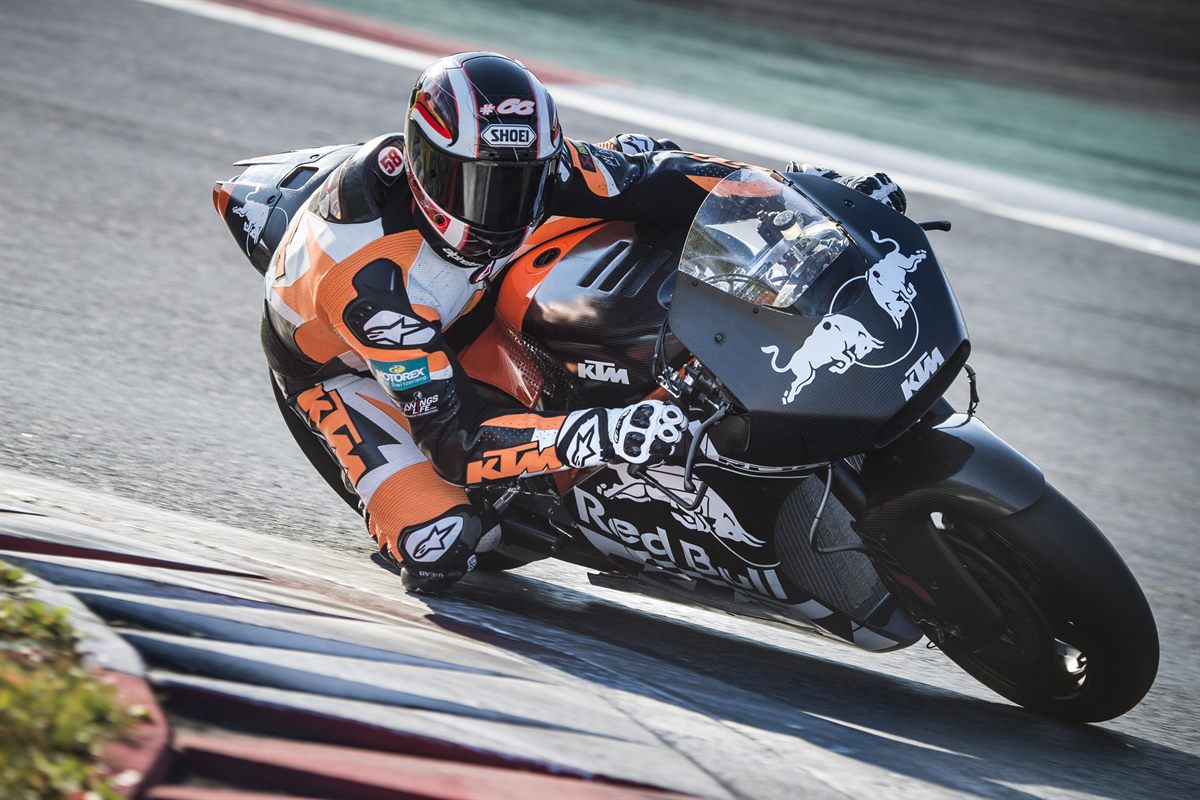 Alex Hofmann KTM RC16 Spielberg 2015