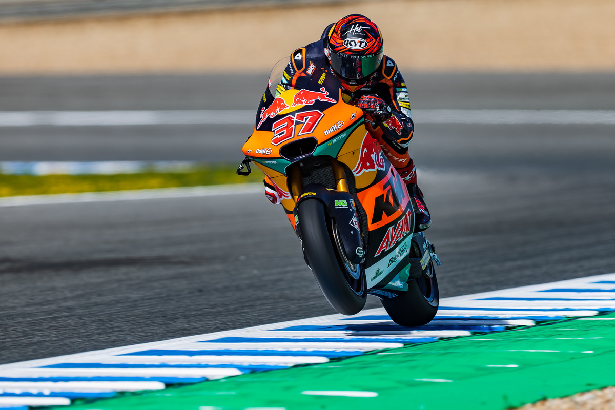 Augusto Fernandez Moto2 2022 Spain race