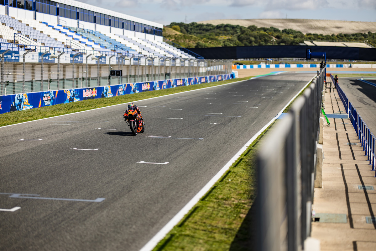 Brad Binder KTM MotoGP 2022 Jerez test