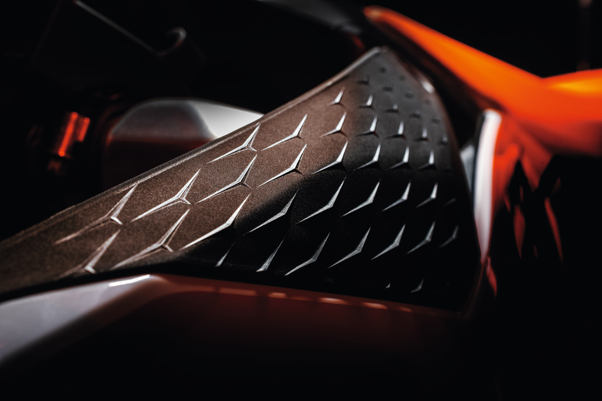 2023 SX LAUNCH 