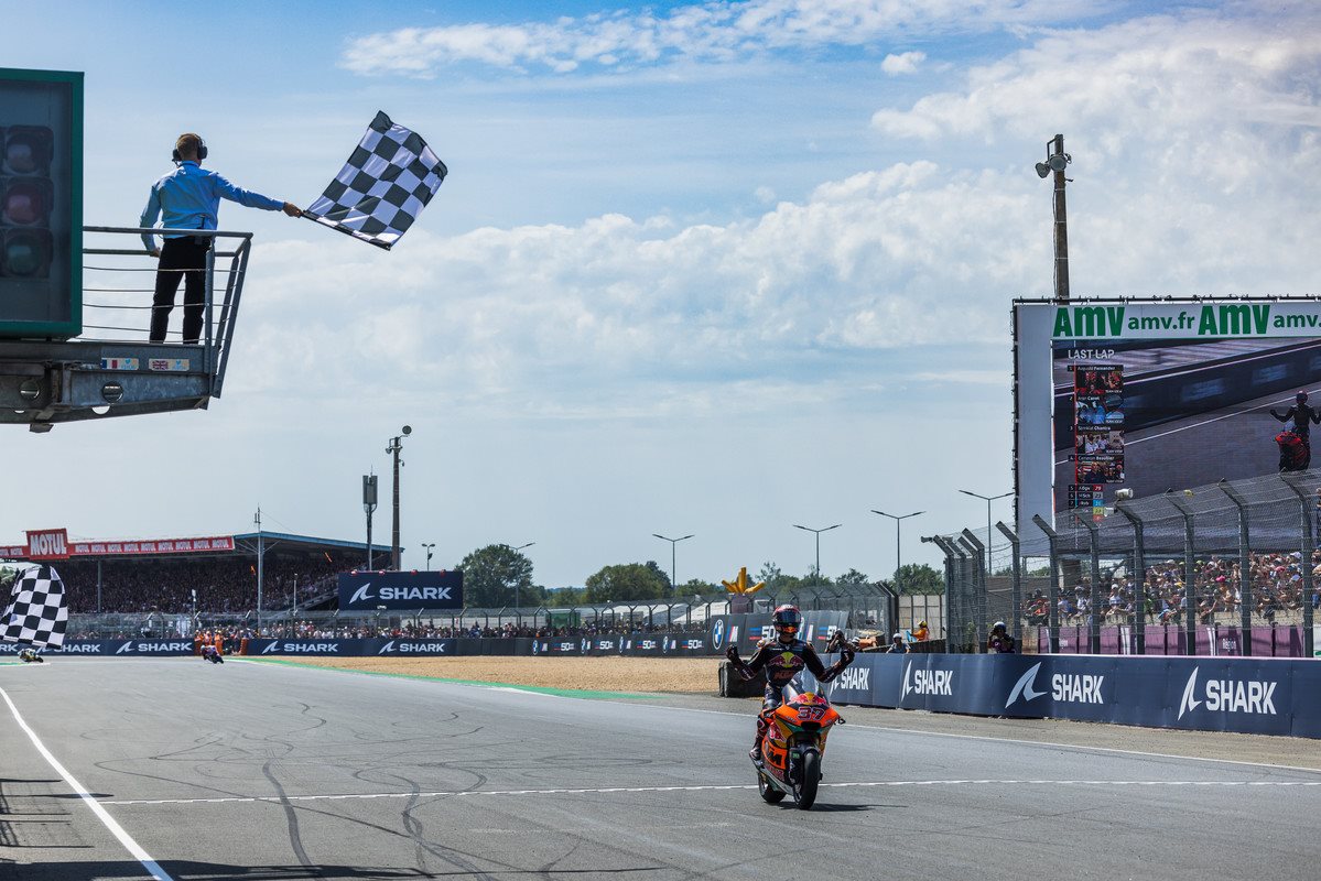 Augusto Fernandez Moto2 2022 France race
