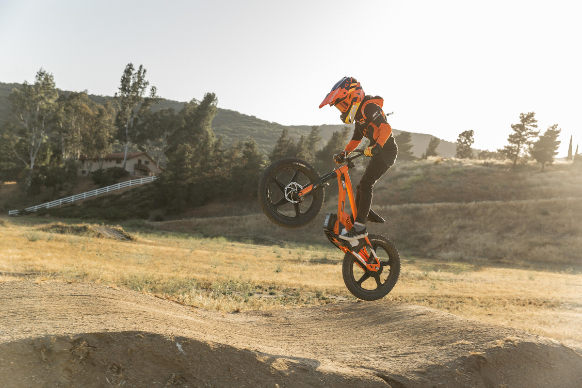 2023 KTM 20eDRIVE FACTORY EDITION