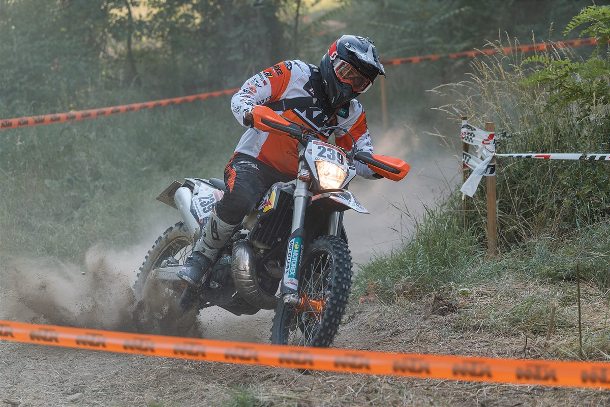 TROFEO ROUND 03 KTM-228