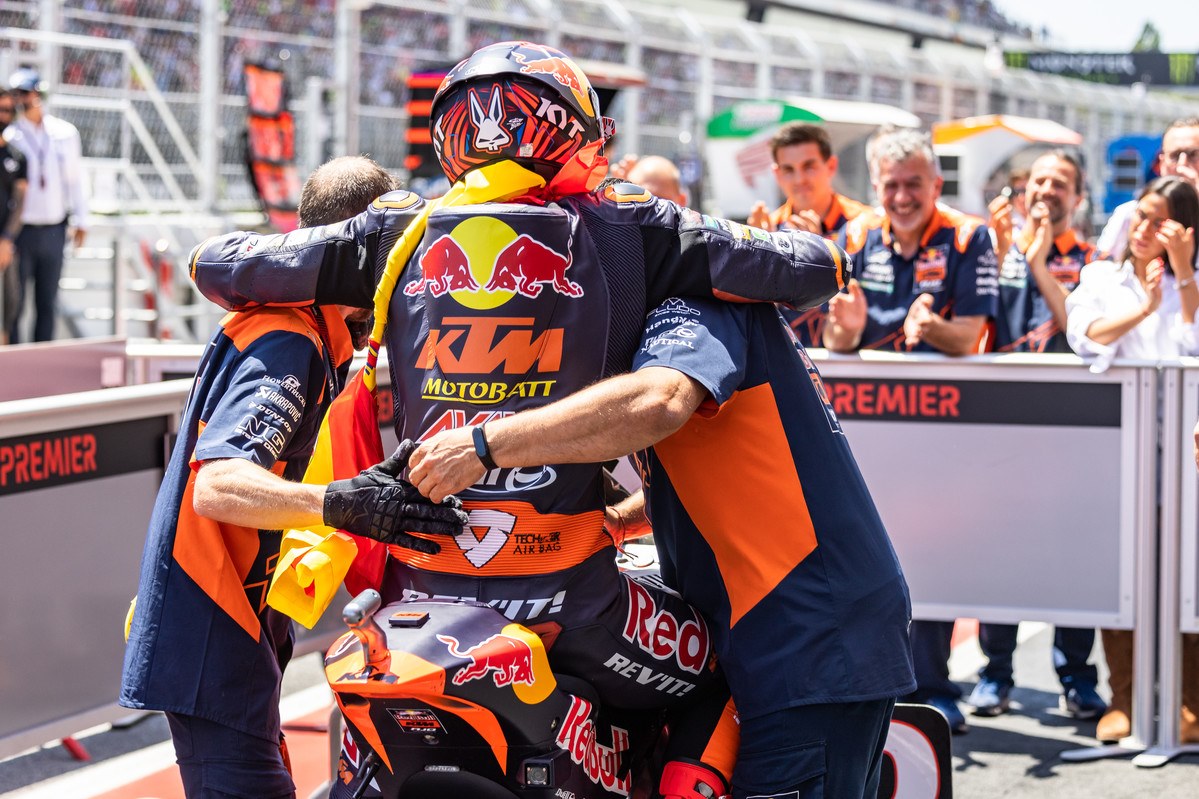 Augusto Fernandez Moto2 2022 Catalunya race