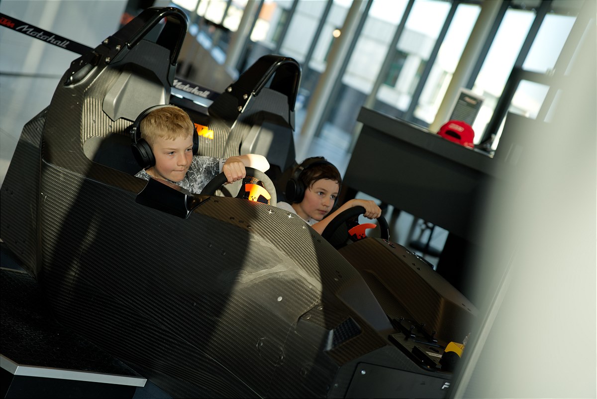 Gratis X-Bow Fahrt für Kids beim Museumswochenende