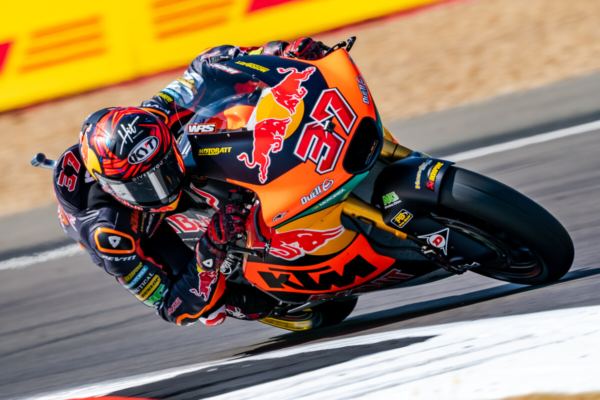 Augusto Fernandez Moto2 2022 GBR race