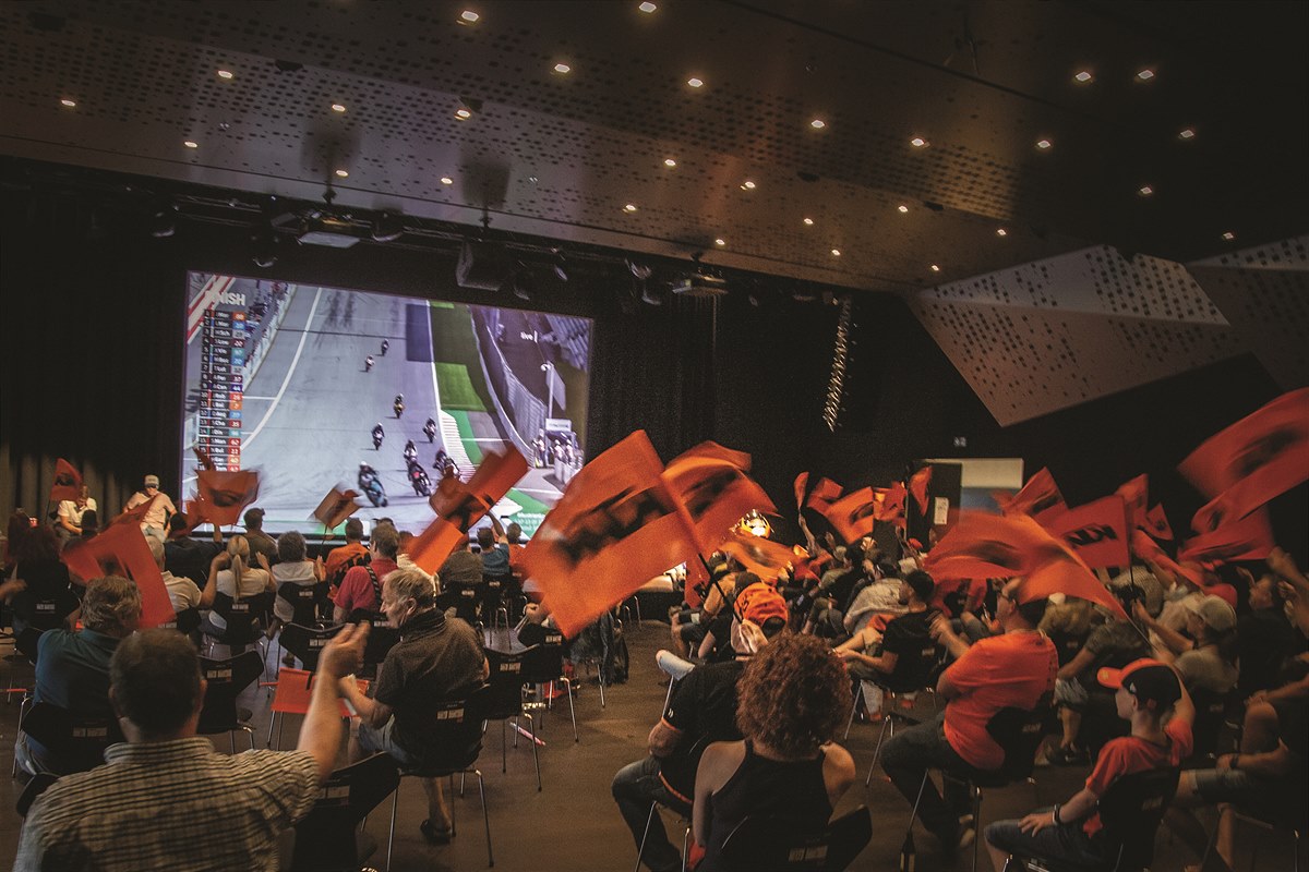 KTM bringt das MotoGPTM-Finale nach Mattighofen