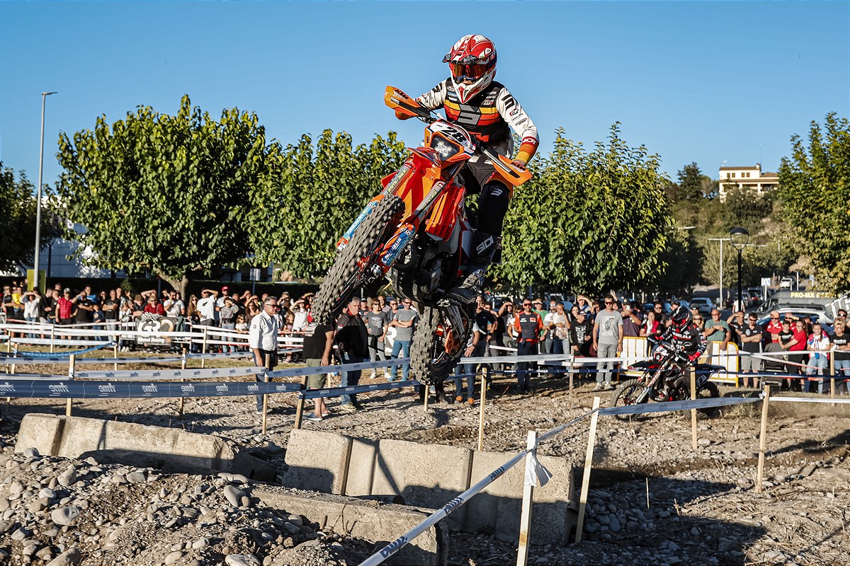 albert_fontova_221001_CEE_Gironella_0671