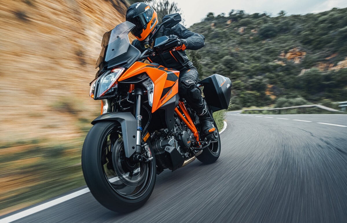 KTM 1290 SUPER DUKE GT（オプション装着車）