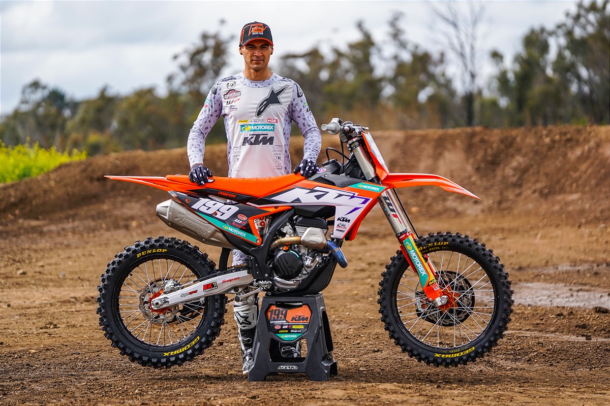 KTM_Racing_Team_2022_SX_photoshoot_9