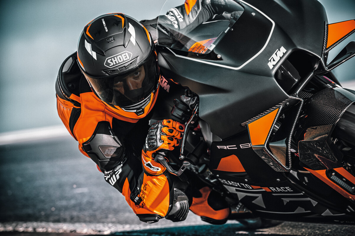 2023 KTM RC 8C