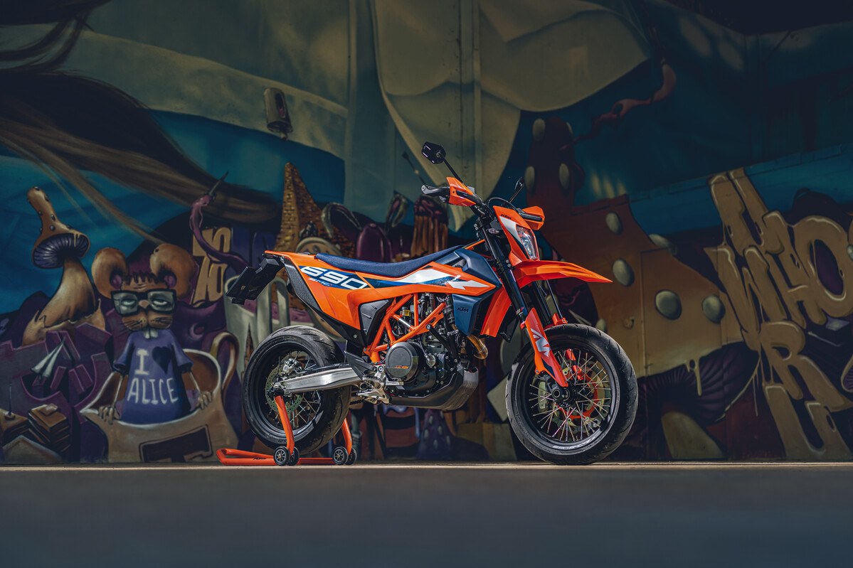 2023 KTM 690 SMC R