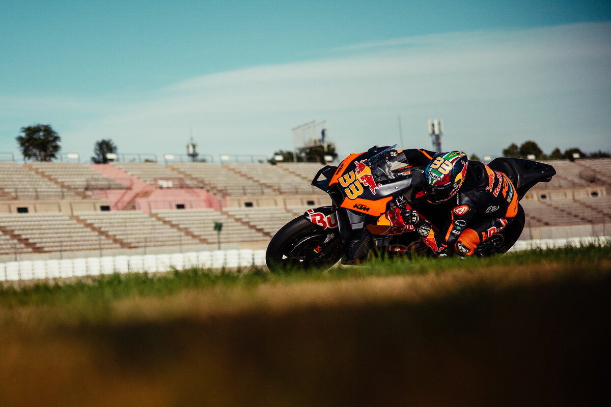 Brad Binder KTM MotoGP 2022 Valencia test