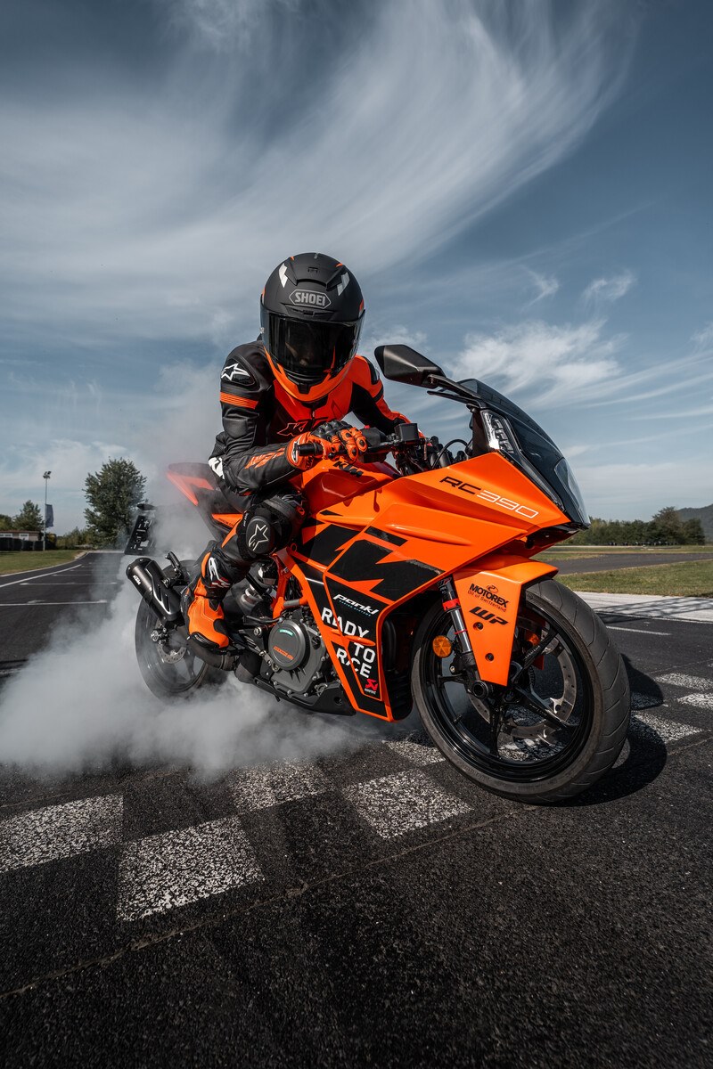2023 KTM RC390 