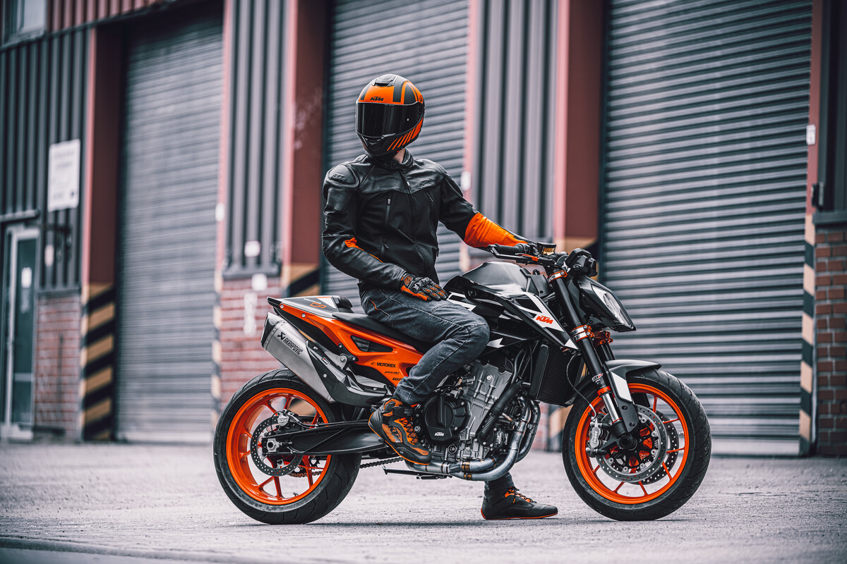 2023 KTM 890 DUKE GP