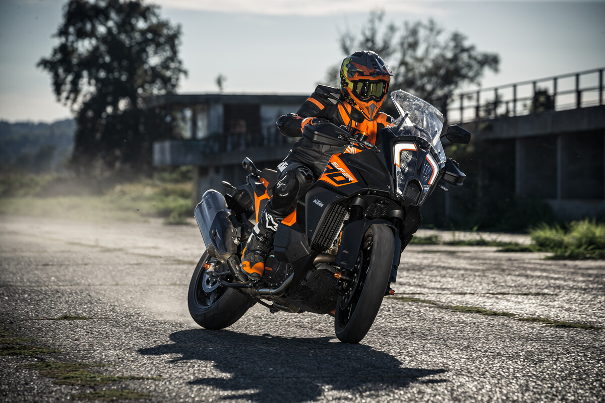 2023 KTM 1290 SUPER ADVENTURE S