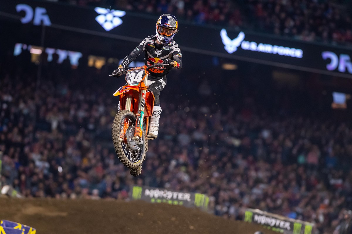 MAX VOHLAND 02 - RED BULL KTM