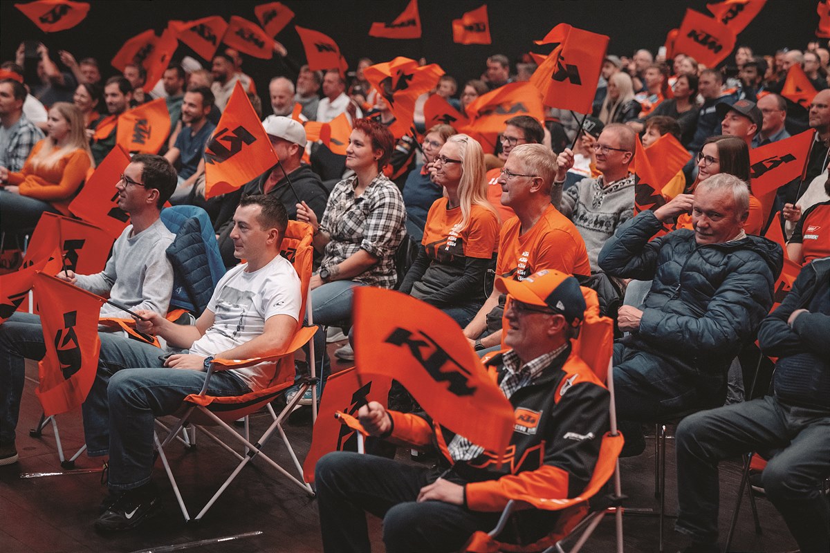   MotoGPTM Public Viewing aus Portimao in der RC16 Arena