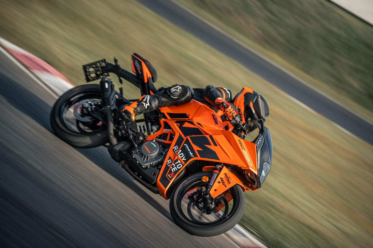 2023 KTM RC 390