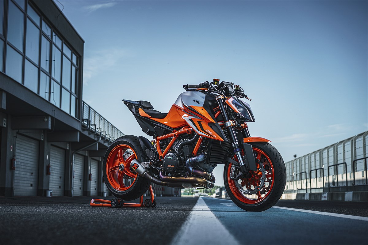 KTM and MOTOREX celebrate 20 years of alliance