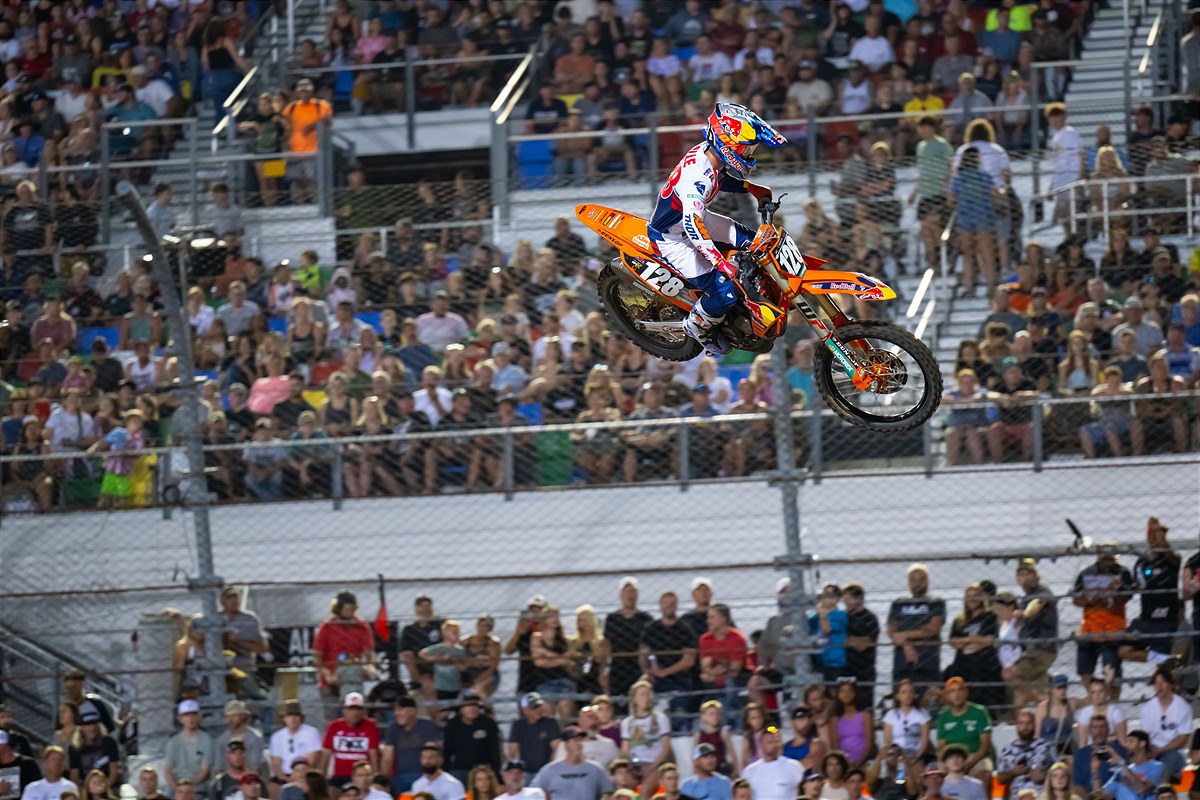 TOM VIALLE 02 - RED BULL KTM FACTORY RACING