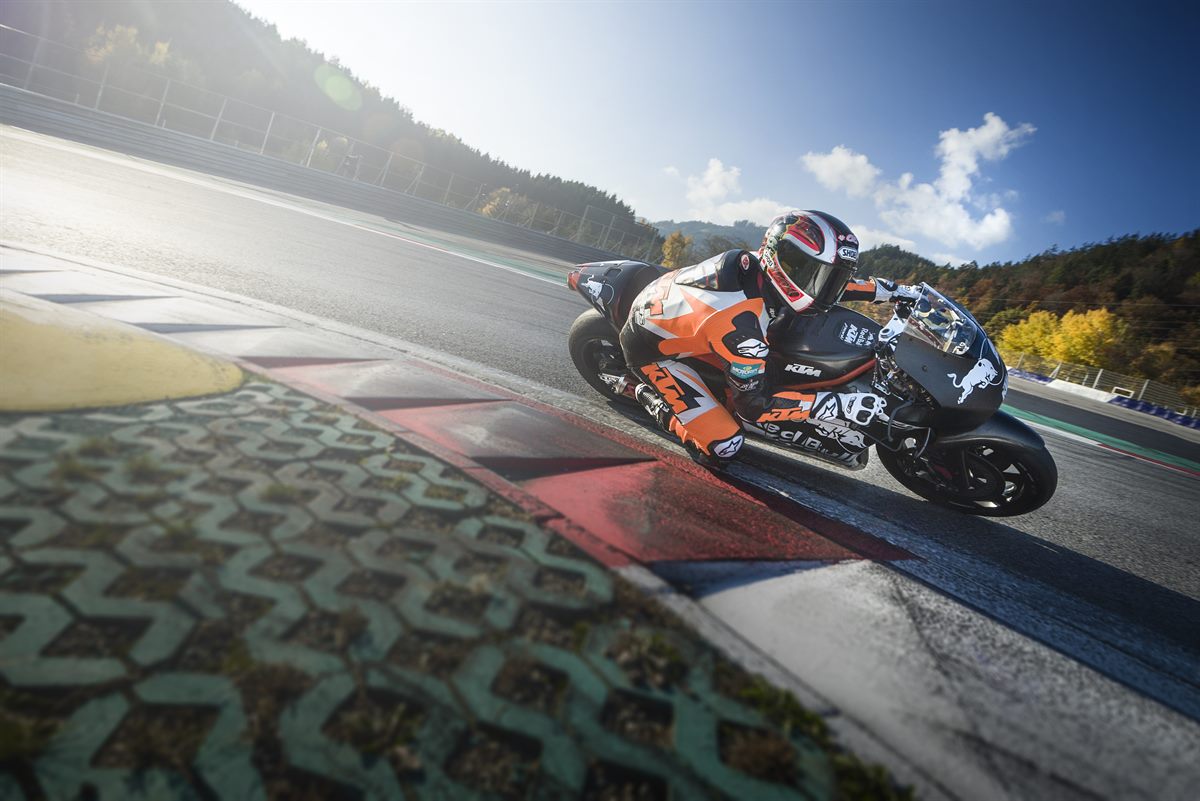 Alex Hofmann KTM RC16 Red Bull Ring 2015