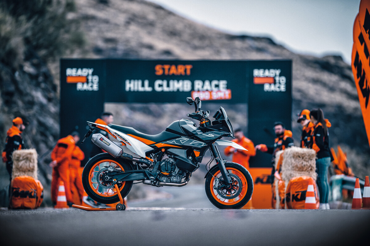 2023 KTM 890 SMT 