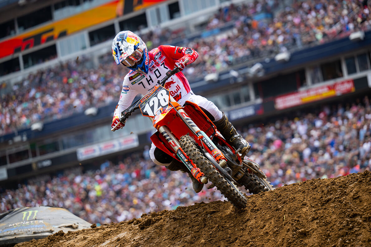 TOM VIALLE 02 - RED BULL KTM FACTORY RACING