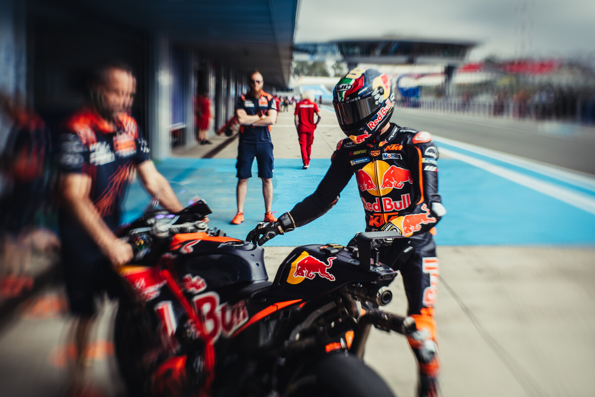 Brad Binder KTM MotoGP 2023 Jerez test