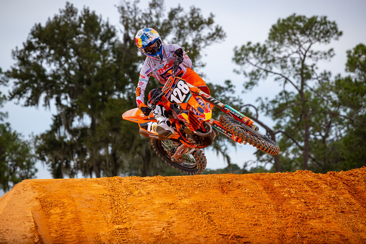 TOM VIALLE - RED BULL KTM FACTORY RACING