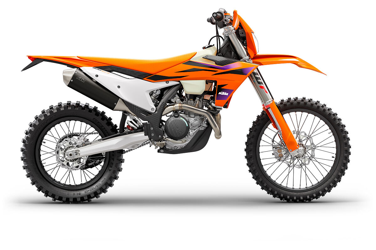 MY24_KTM-500-XW-F_USA_90-Right_Green-Sticker
