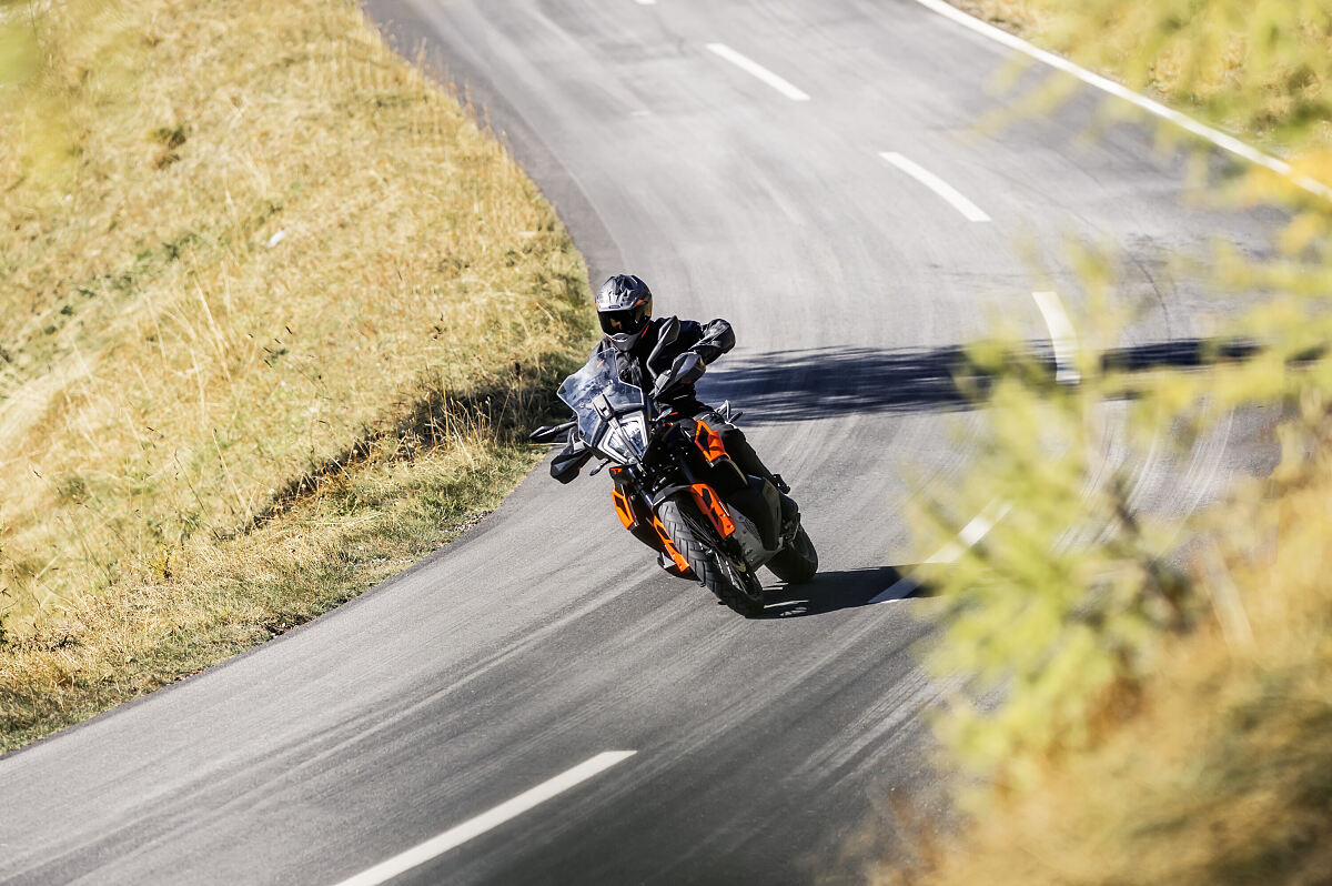 KTM 790 ADVENTURE ACTION