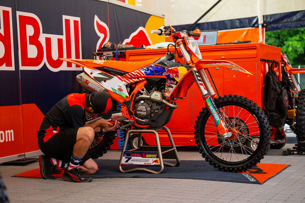 AARON PLESSINGER 02 - RED BULL KTM FACTORY RACING