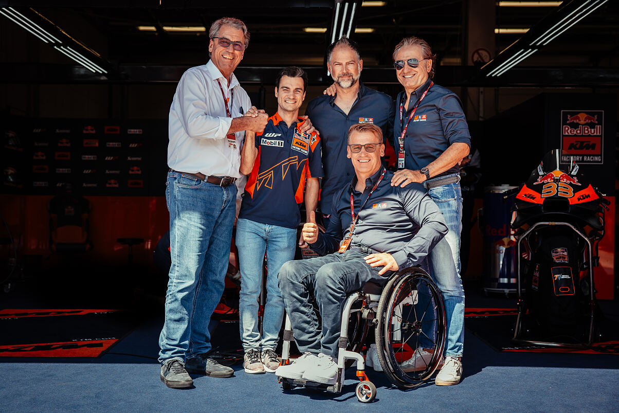 Stefan Pierer, Dani Pedrosa, Jens Hainbach, Pit Beirer and Hubert Trunkenpolz