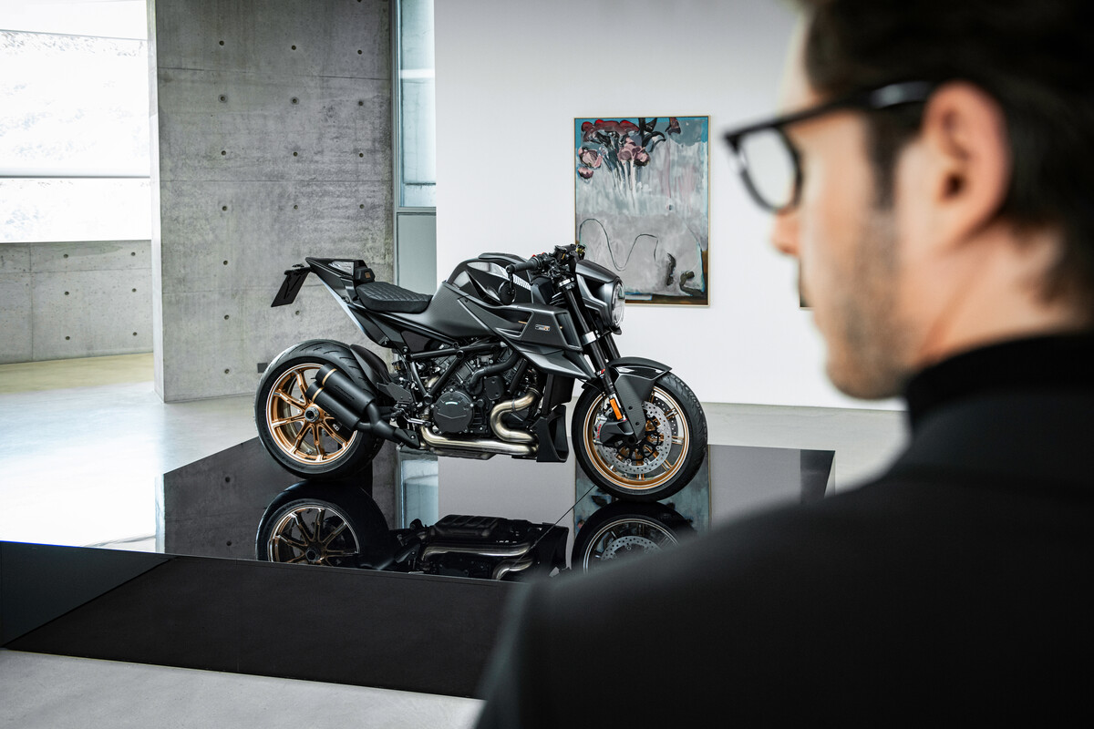 BRABUS 1300 R MASTERPIECE